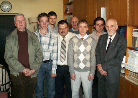 сотрудники лаборатории Моделирования в МДТТ ИПМех РАН (2010 г.)